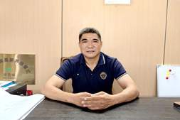 “铁面总管”蒋达金:98%成功率!00后小伙两组棚狂赚400万,他的园区一棚难求 | 百园争辉·虾耀华南⑤